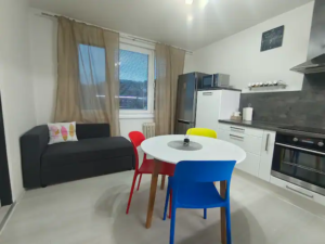 7cc0dd43-0350-45ca-ae67-b1911d047c72