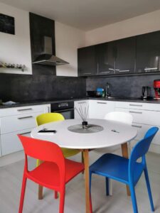 f85b6d5c-7959-4f47-b405-cfff1c597e15